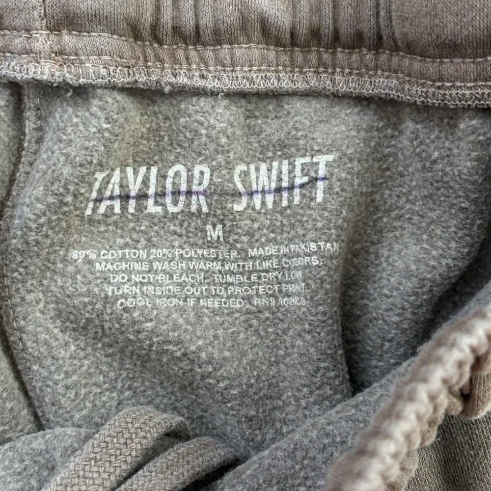 Taylor Swift Urban Outfitters Sweatpants size M brownish green - Picture 4 of 8